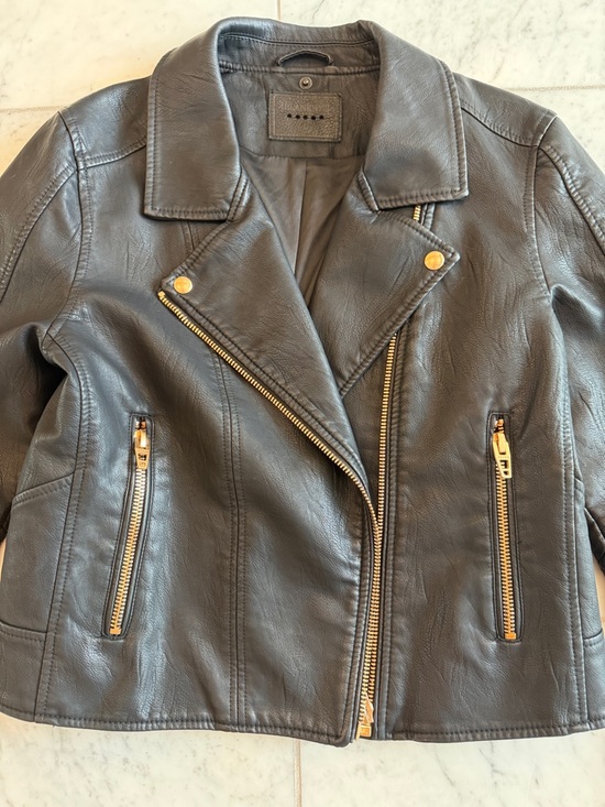 Blank NYC Black Faux Leather Moto Jacket with rose gold Hardware - Picture 2 of 7